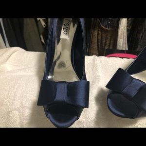 Navy blue satin shoes!